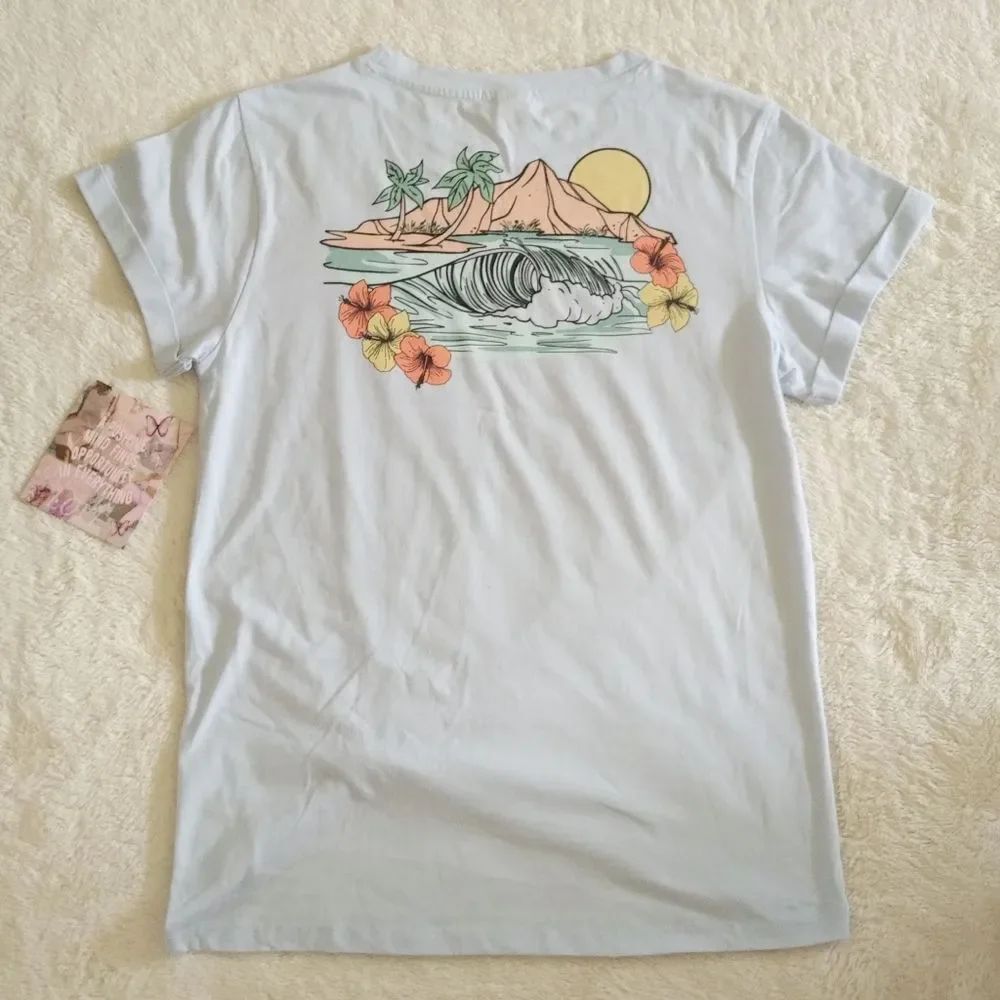 Vibe N' "ALOHA"🤙 Graphic Tee - NWT - Picture 2 of 14